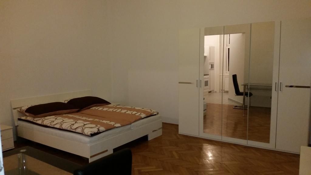 Goldfisch Apartment Central Park Vienna Room photo